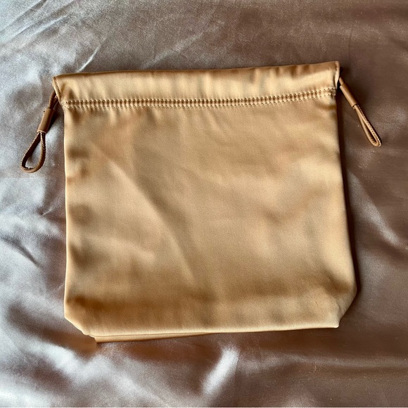 Burberry Goddess Pouch - Picture 2 of 4